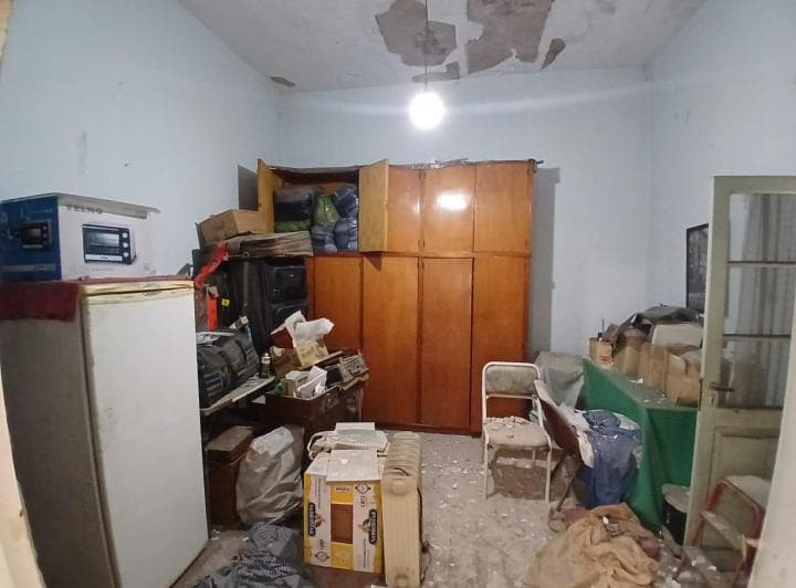 Venta Casa 3 Ambientes con Patio y Jardin Paraa Refaccionar en Mataderos - 5