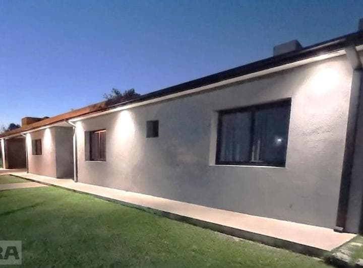Casa Sobre 2 Terrenos, 2 Dorm., Excelente Calidad Constructiva. Roldan. Punta Chacra. - 3