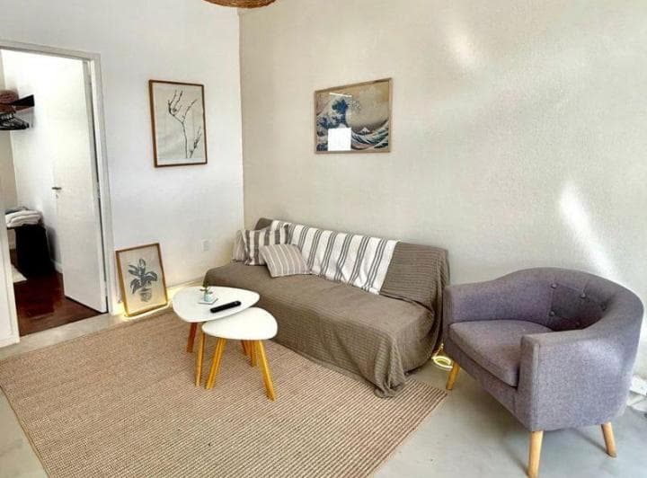 Excepcional PH 2 Ambientes con Patio Totalmente Reciclado y Sin Expensas - 2