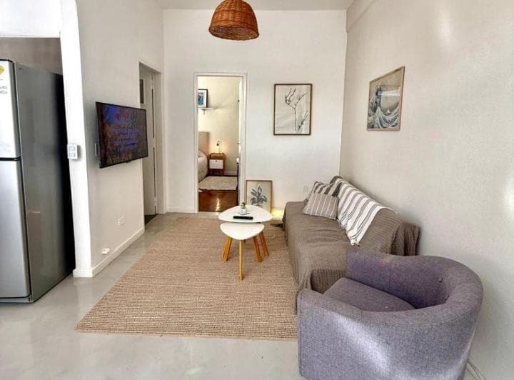 Excepcional PH 2 Ambientes con Patio Totalmente Reciclado y Sin Expensas - 3