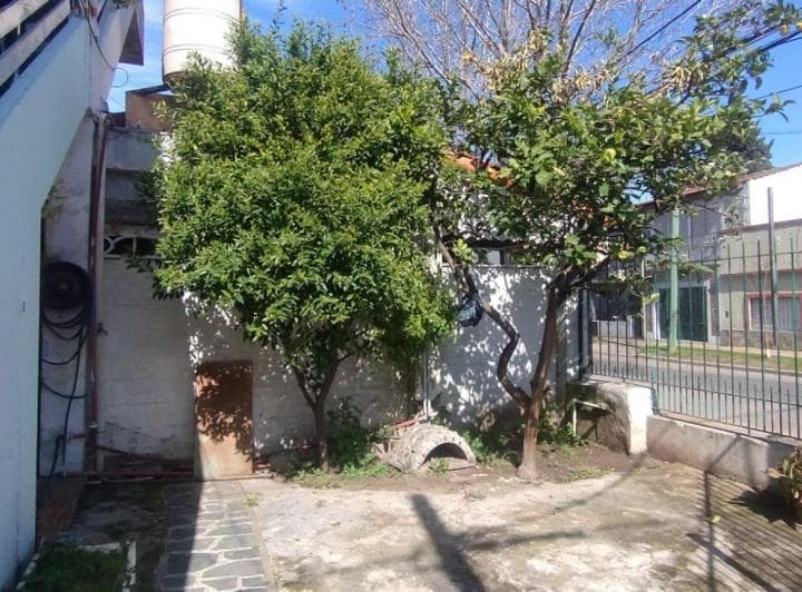 Venta PH Tipo Casa 3 Ambientes en Boulogne - 2