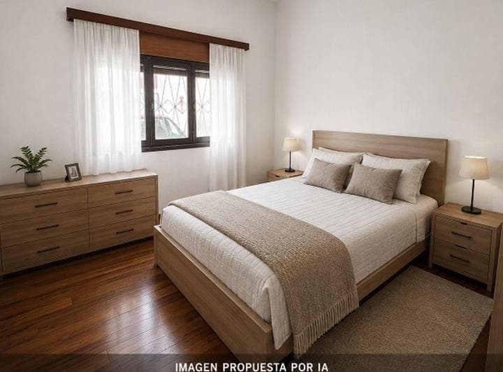 Casa 4 Ambientes en Venta en Jose Leon Suarez - 3
