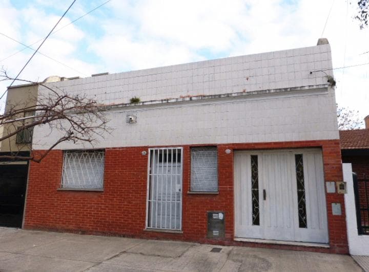 Venta Casa 3 Amb, C/ Coch, Jdn, y Qcho, V. Lugano - 2