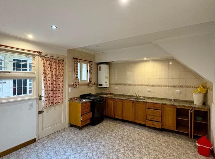PH de 4 Ambientes Al Frente con Garage y Quincho – Barrio Chauvin - 5