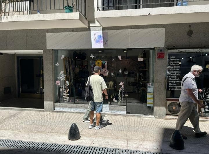 Apto Multirubros Secos + Confiteria, Salon de Te, Restaurante con Mesas en Su Interior - 5