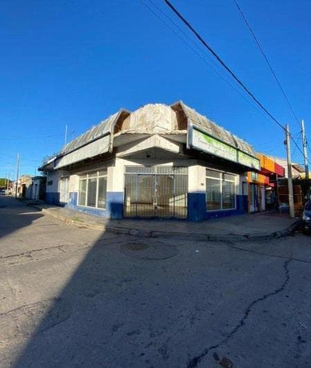 Local de 165 m² en 12 de Octubre y Pasaje San Bernardo - 3
