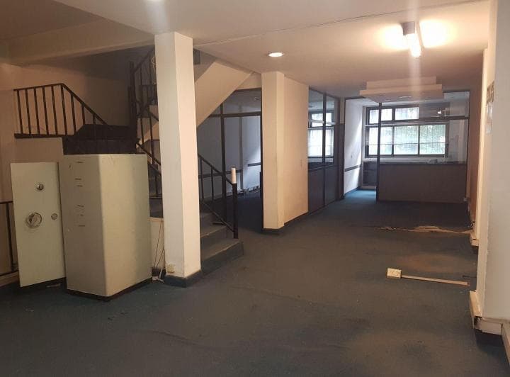Solis y Belgrano - Local con Oficinas - Sin Expensas - 5