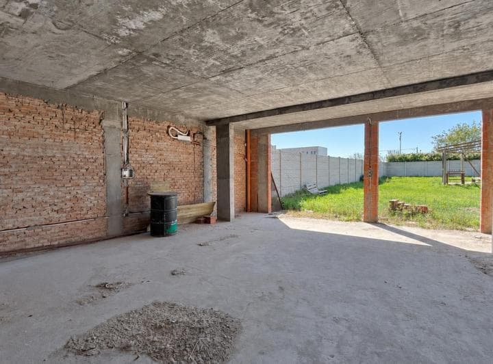 Venta/permuta - Casa de Tres Dorm. en Construcción en Barrio Lomas del Este, Cañada de Gómez. - 4