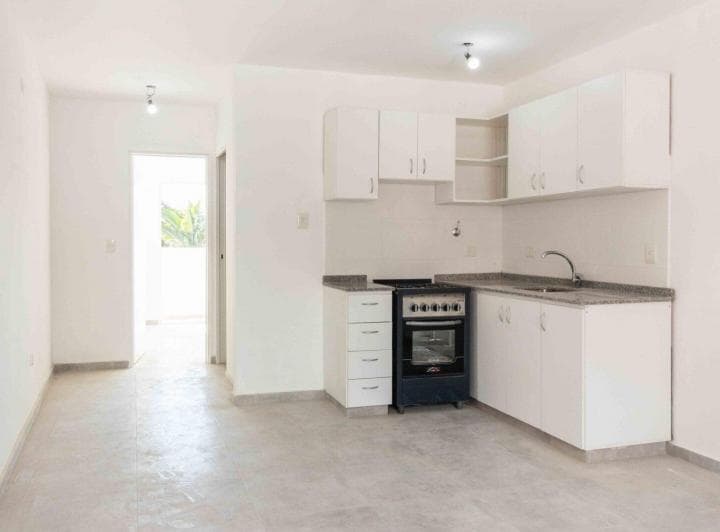 Venta Dpto 2 Ambientes con Balcon, Saenz Peña. - 2