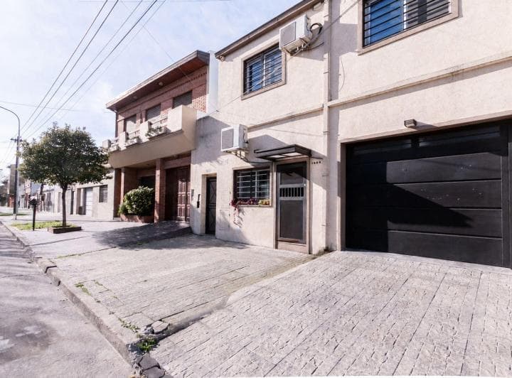 Venta de PH Al Frente 3 Amb C/cochera. Impecable - 2