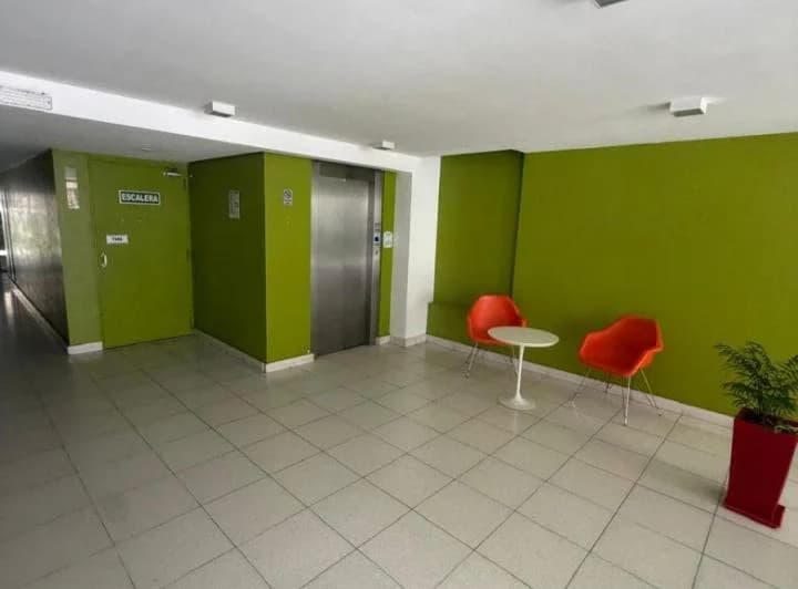 Excelente 2 Ambientes con Balcón Excelente Estado Coghlan - 5
