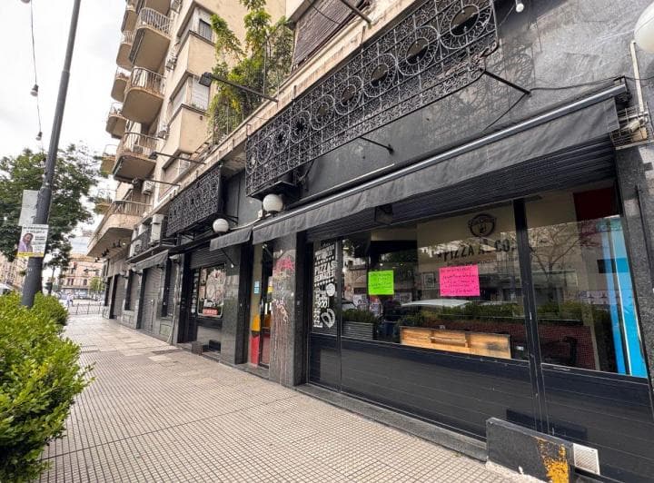 Venta Excelente Local Comercial Sobre Importante Av en Monserrat (Zona Congreso) - 2