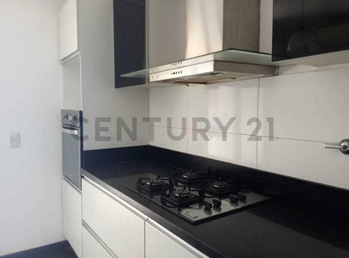 Departamento de Categoria de 160 m² y 2 Dorm. + Habitacion de Servicio en Complejo Vistalba - 5