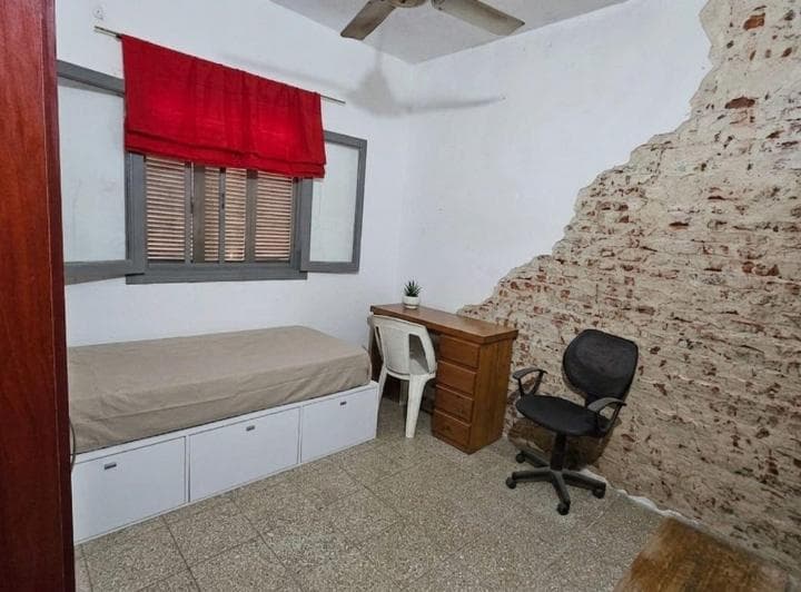 Venta - Casa de 2 Dorm. con Buen Terreno. - 5
