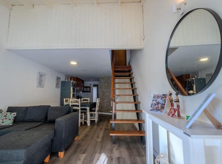 Duplex 5 Ambientes con Pileta Climatizada y Patio - 2