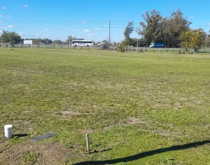 Venta Lote de 600 m. con Servicios Agua - Claocas - Gas - Luz - Fibra Optica, y Amenities - 4