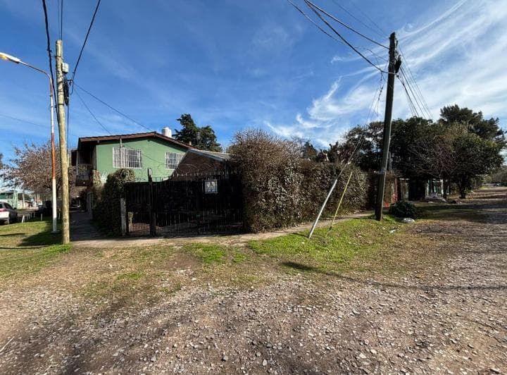 Venta y Alquiler Casa 3 Ambientes - Jose C Paz - 3