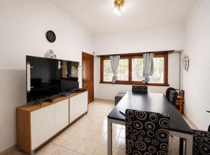 Casa en Venta 3 Amb, Quincho y Garage Doble - 2