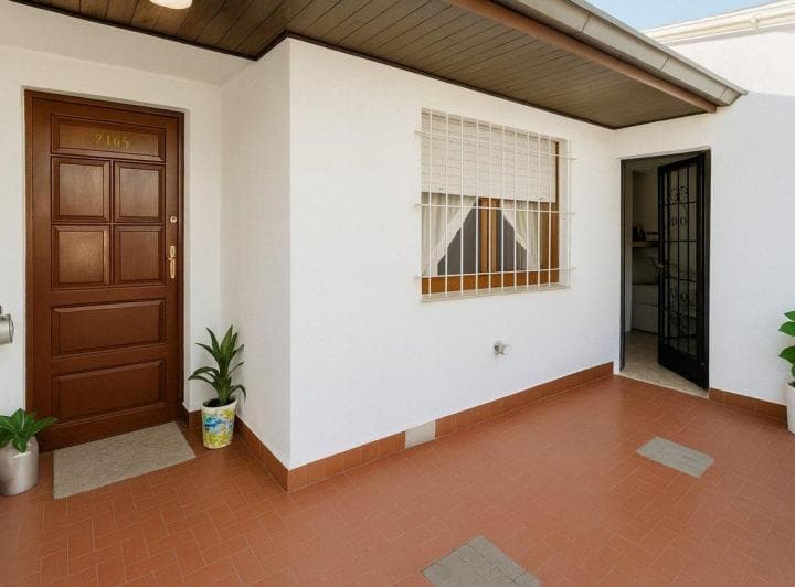 Venta Casa 3 Amb + Dpto 2 Amb B. Pueyrredón - 2
