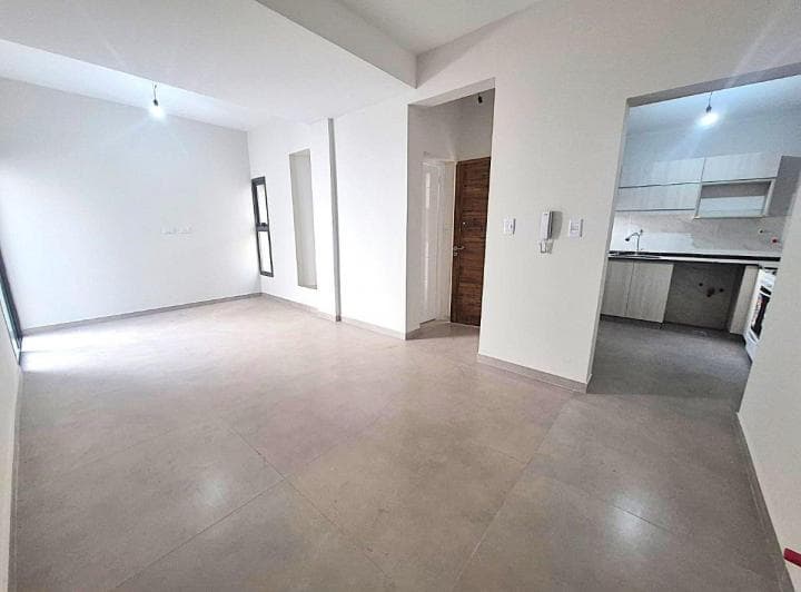 Departamento de 75 m&sup2; en Planta Baja en Venta en Guaymallen - 2