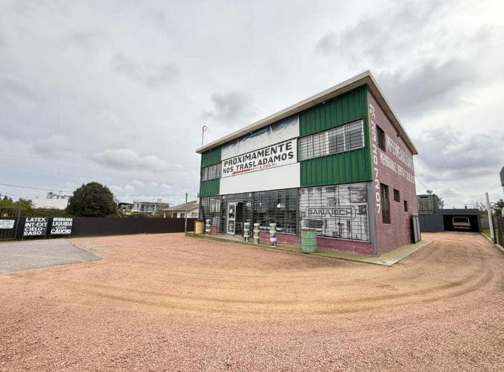 Venta Local Comercial con Depósito - Galpón. Colón - 3