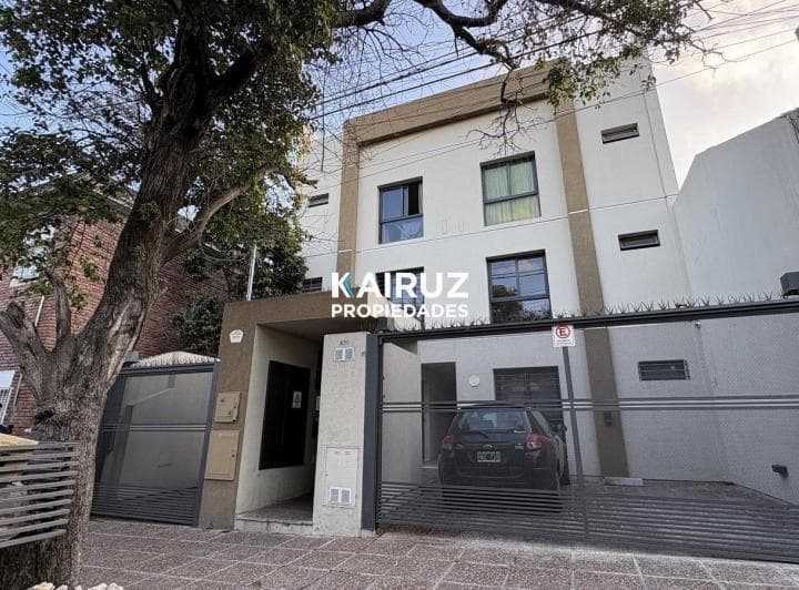 Apto Credito - Departamento de un Dormitorio en Barrio General Paz - 2