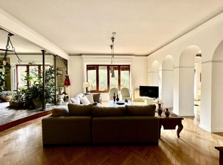 Plaza San Martín Marcelo T. de Alvear 600 | Venta Piso Francés 6 Ambientes Vista Cochera Oportunidad - 2