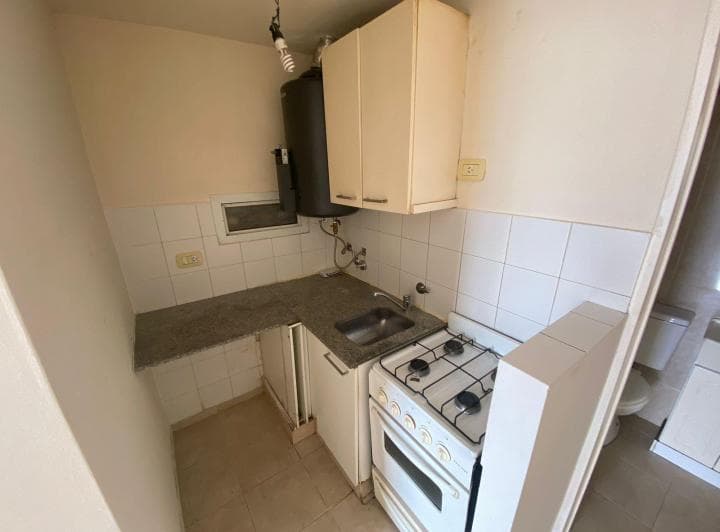 Monoambiente en Venta con Balcón y Cochera San Juan 3000 Rosario - 3