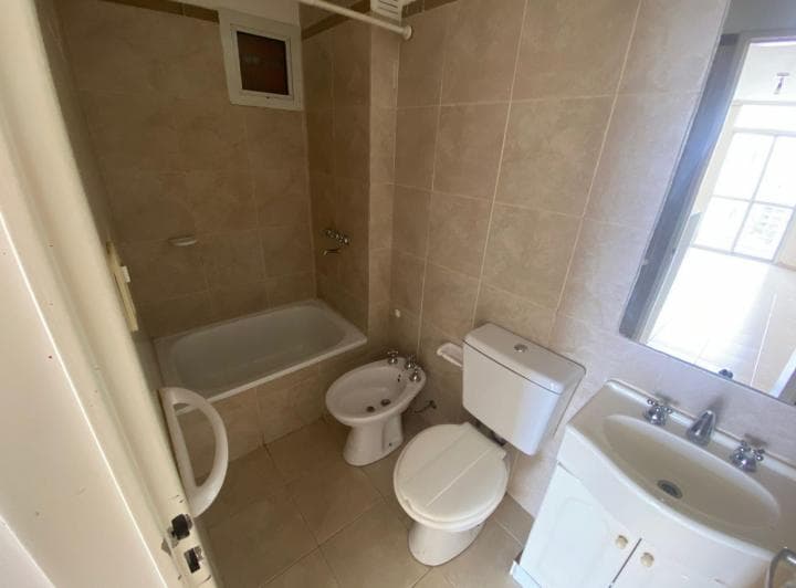 Monoambiente en Venta con Balcón y Cochera San Juan 3000 Rosario - 4