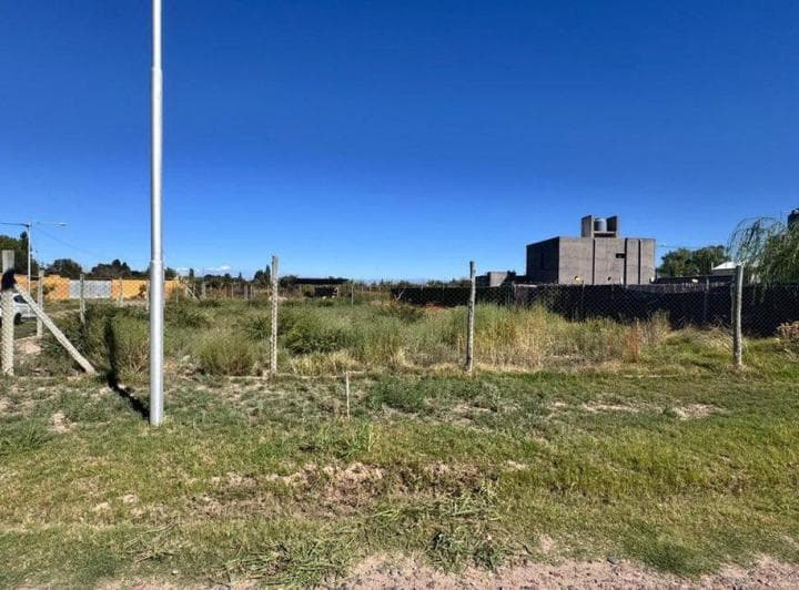 Terreno en Venta 694 m² Rivadavia - 2