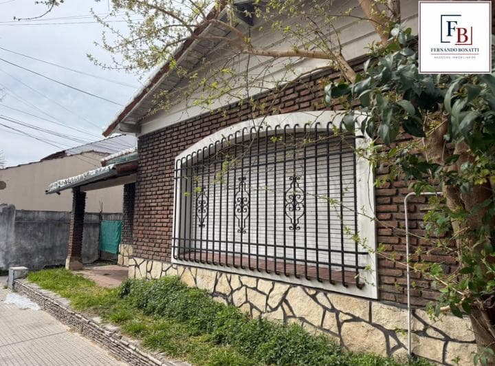 Casa en Banfield Este - 4