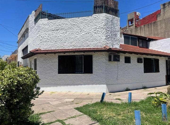 Venta PH Al Frente 3 Ambtes. C/terraza - Avellaneda - 2
