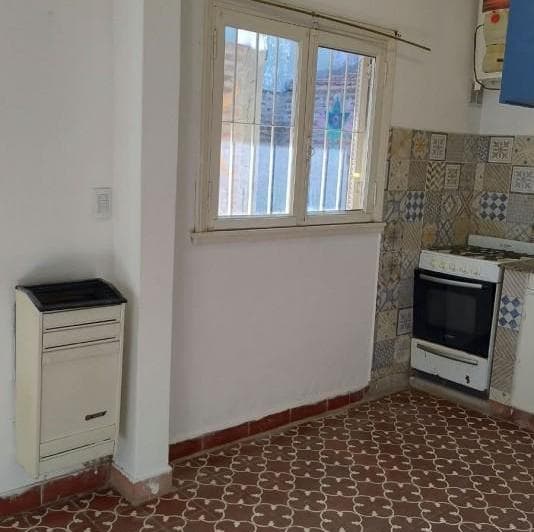 Venta PH 2 Ambientes en Planta Baja con Patio - La Perla - 2