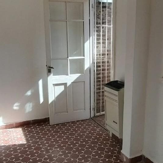 Venta PH 2 Ambientes en Planta Baja con Patio - La Perla - 3