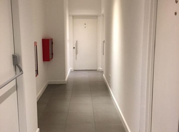A499 Alquiler San Justo Departamento Oficina Luminosa Sobre Av Pte. Perón Al 2700 - 5