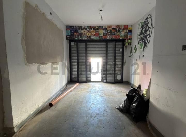 Villa del Parque - Local Comercial 18 m², Muy Buena Ubicación - 4