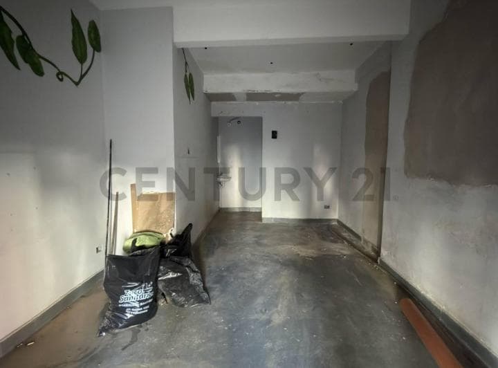 Villa del Parque - Local Comercial 18 m², Muy Buena Ubicación - 5