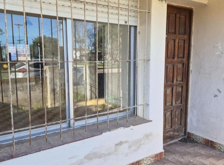 Venta Casa Gral Las Heras Amplio Lote - 2
