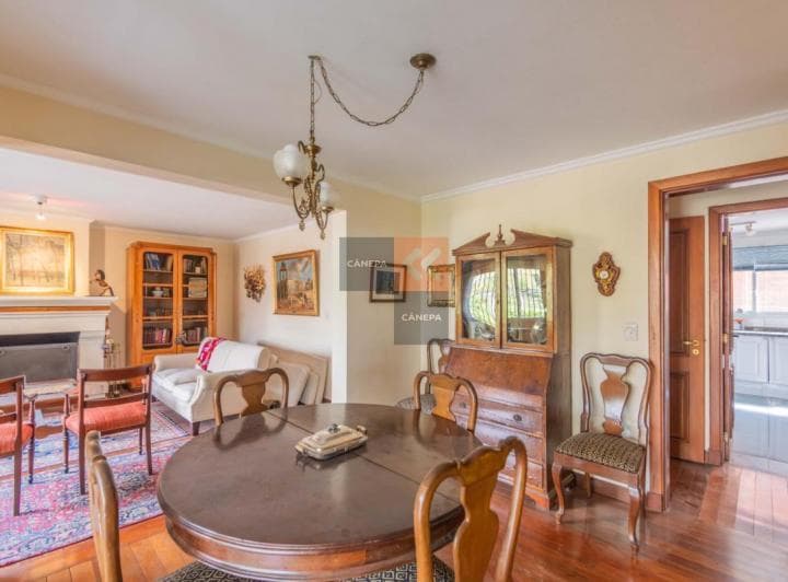 Venta y Alquiler Apartamento de 2 Dorm. con Jardín + Parrillero Propio en Carrasco Sur - 4