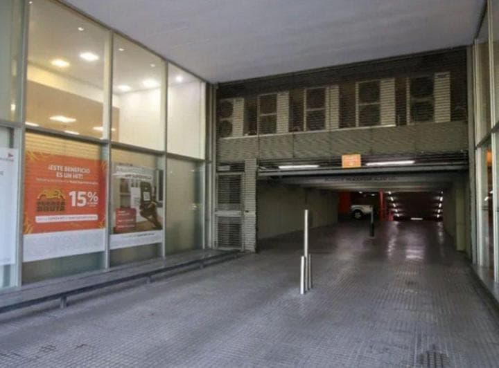 Venta Cochera Fija Cubierta - Seguridad 24 Hrs. - 5