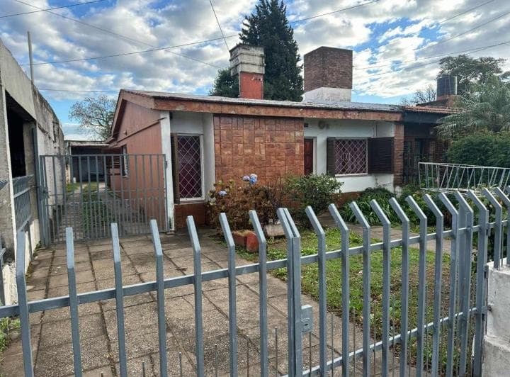 Venta Casa 3 Dor a Reciclar Marquez de Sobremonte - 2