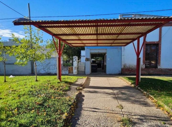Venta Casa 2 Dorm. y Local Ramallo Pueblo - 3