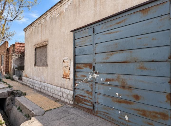 Terreno con Casa a Demoler en Godoy Cruz, Mendoza - 4