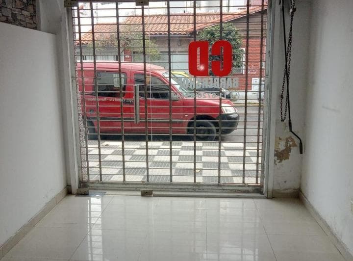 Local de 18 m² en Alquiler, Excelente Estado y Ubicacion - 2
