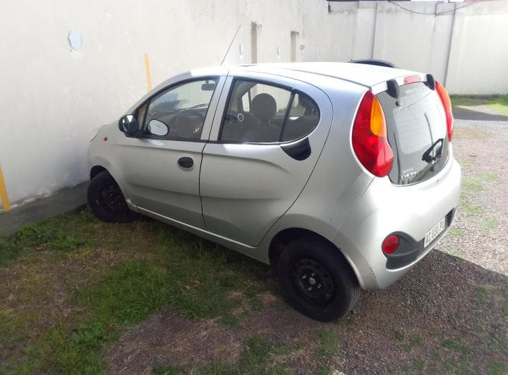 Cochera Fija en Venta: Amplia, Segura y con Portón Automatizado - 3