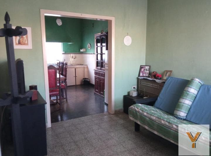Casa en Venta - 2 Dorm. 1 Baño - Cochera - 600 m² - Chillar, Azul - 3