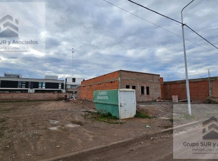 Venta - Terreno 360 m² - Frente de Ruta 22 - Altos de Alberdi 1 - Plottier - Neuquén - 3