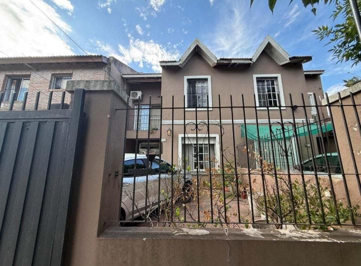 PH en Venta Tigre 4 Amb con Jardin y Cochera - 4