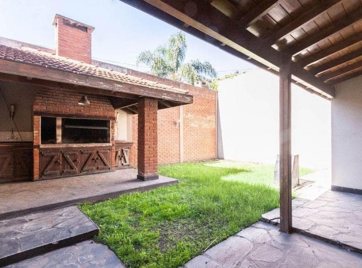 Casa 5 Ambientes - 2 Plantas con Quincho Burzaco - 2
