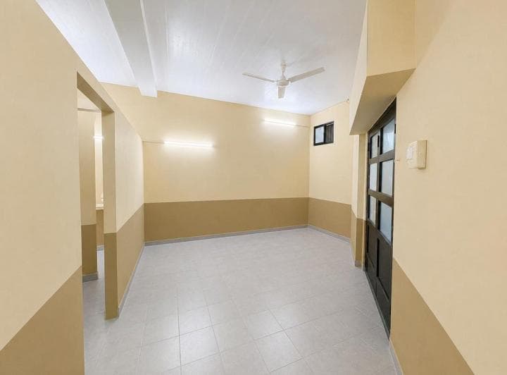 En Venta Locales Comerciales en Moreno y Maipu - 3